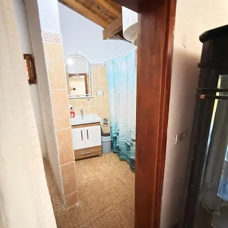 Stone Mansion With Private Pool And Garden And Authentic Κουσάντασι