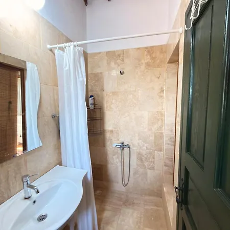 Stone Mansion With Private Pool And Garden And Authentic Вилла Кушадасы