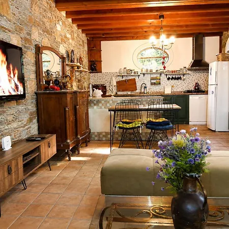 Stone Mansion With Private Pool And Garden And Authentic Βίλα Κουσάντασι