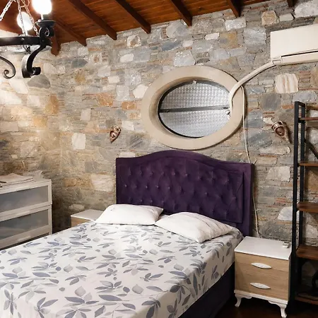 Stone Mansion With Private Pool And Garden And Authentic Κουσάντασι